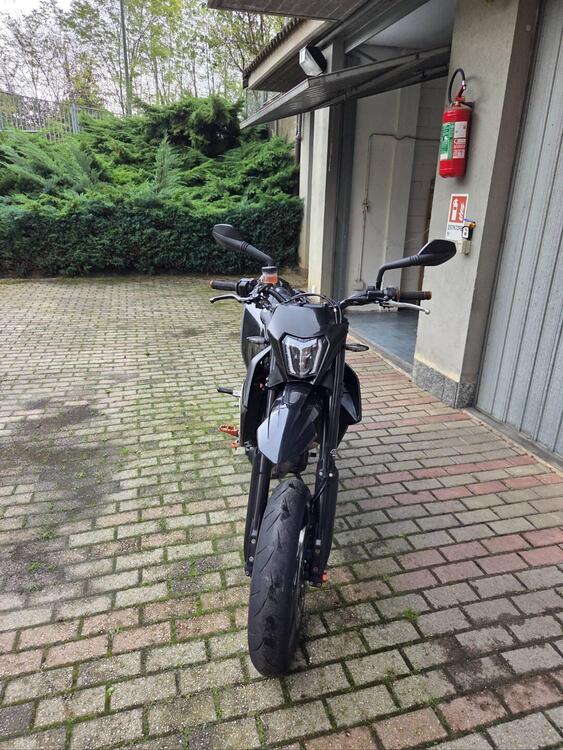 KTM 690 SMC R (2019 - 20) (2)