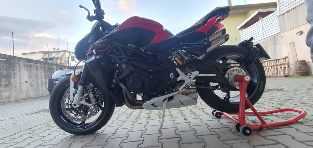 MV Agusta Brutale 1000 RS (2022 - 25) (2)