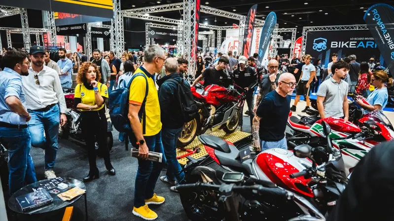 Eternal City Moto Show 2025, solo custom? Maxi enduro, adventure e sportive: il tour dell'Expo [VIDEO]
