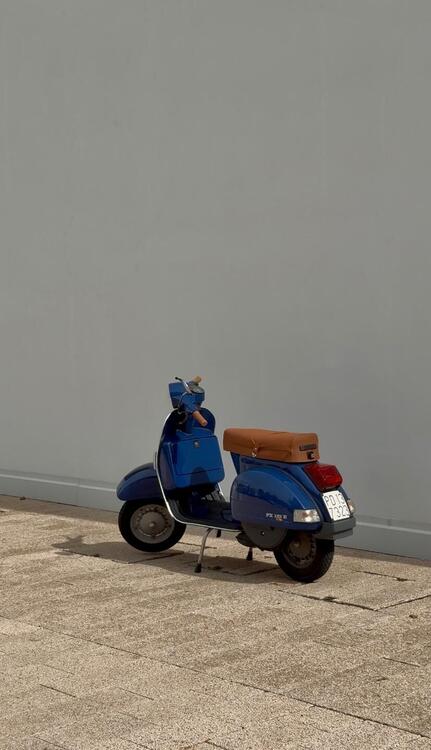 Piaggio Vespa PX125E Arcobaleno (2)