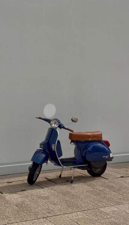 Piaggio Vespa PX125E Arcobaleno (3)