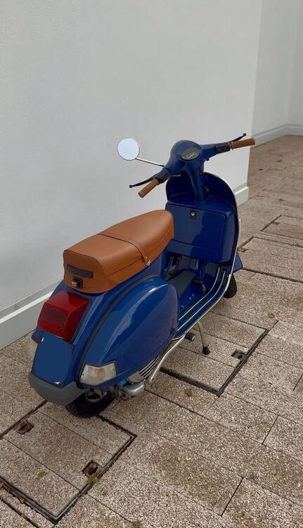 Piaggio Vespa PX125E Arcobaleno (5)