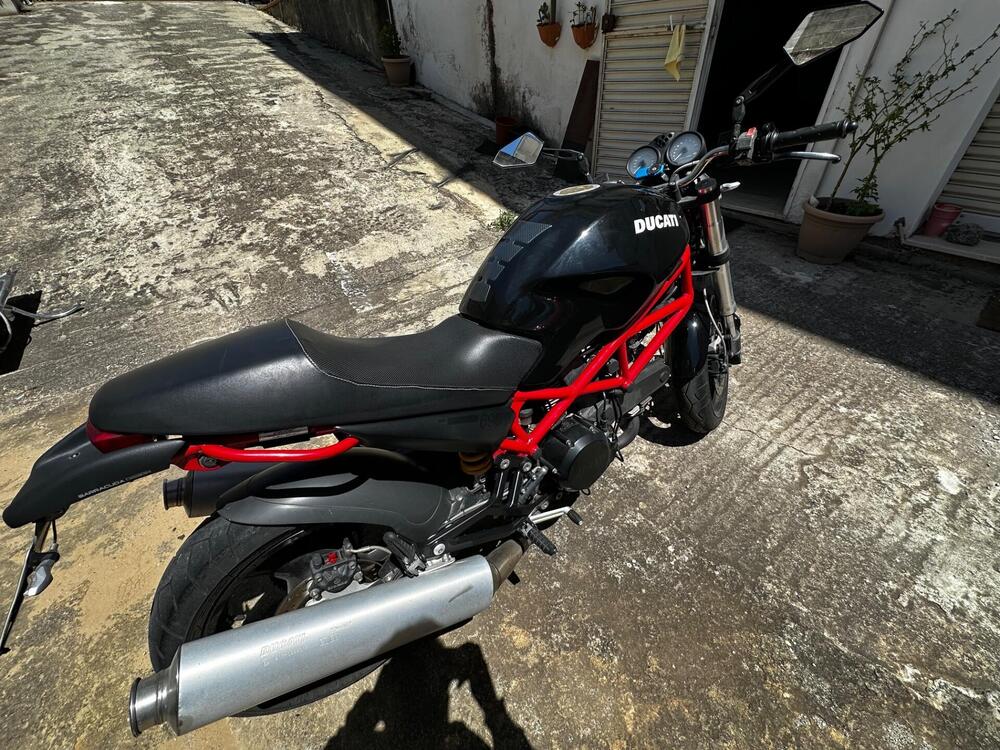 Ducati Monster 695 (2006 - 08) (5)