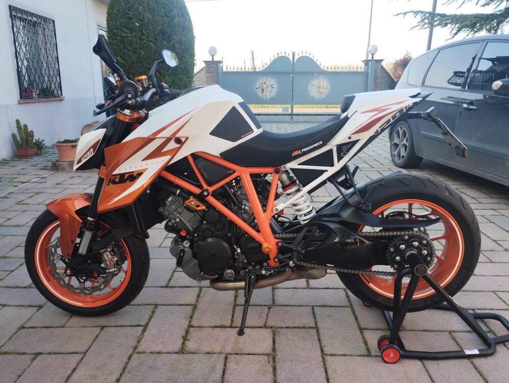 KTM 1290 Super Duke R SE ABS (2016) (2)