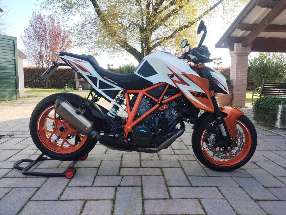 KTM 1290 Super Duke R SE ABS (2016)