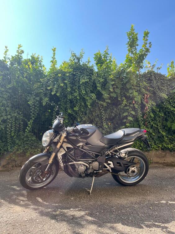 MV Agusta Brutale 750 S (2002 - 06) (3)