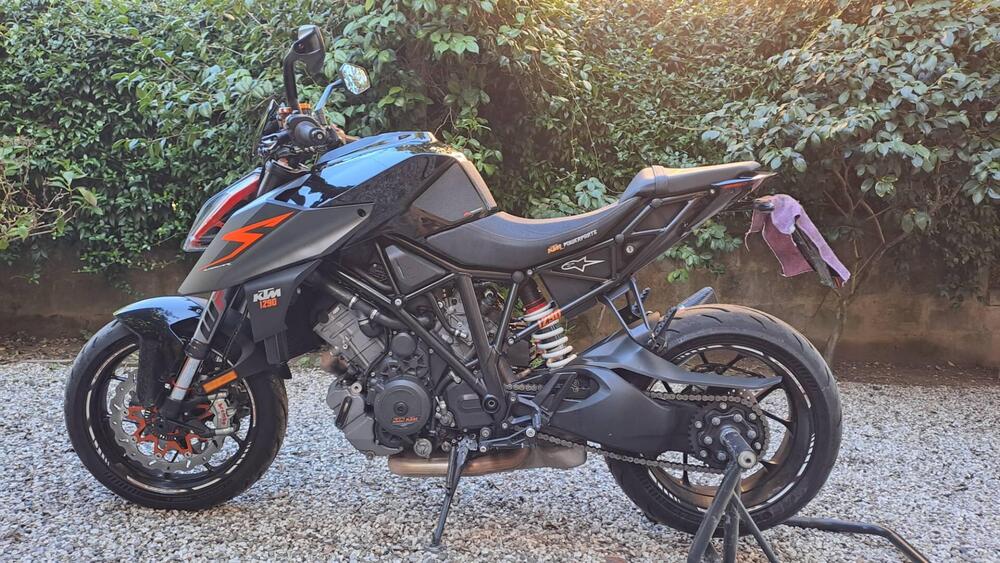 KTM 1290 Super Duke R (2019)