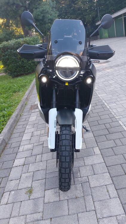 Husqvarna Norden 901 (2022 - 25) (3)