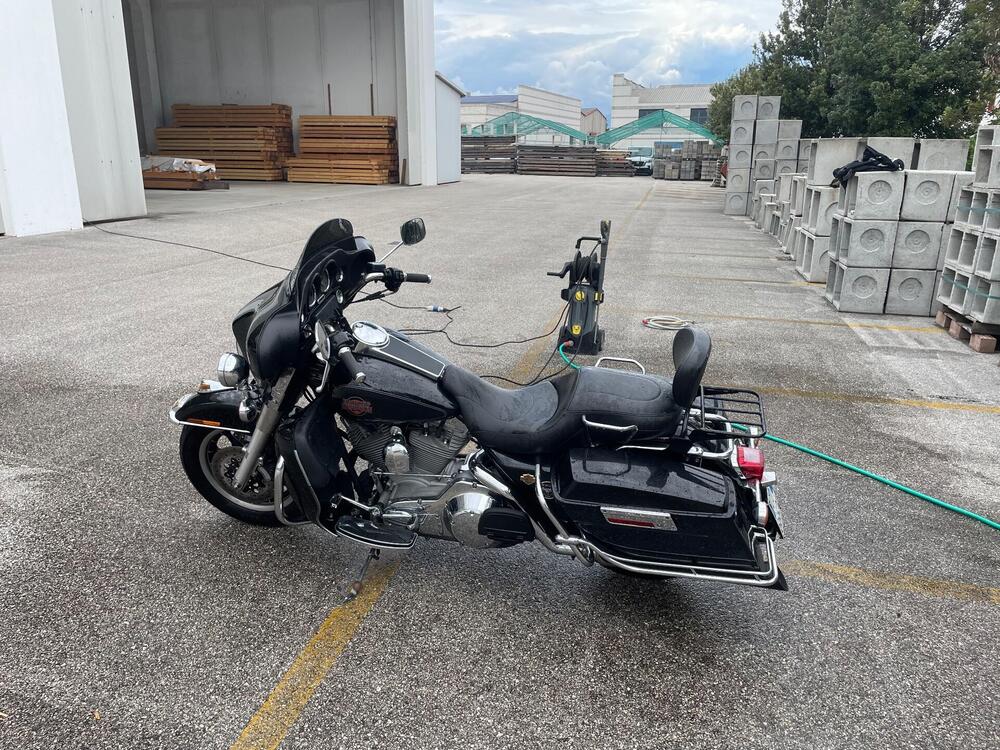 Harley-Davidson 1450 Electra Glide Standard (1999 - 05) - FLHTI (4)