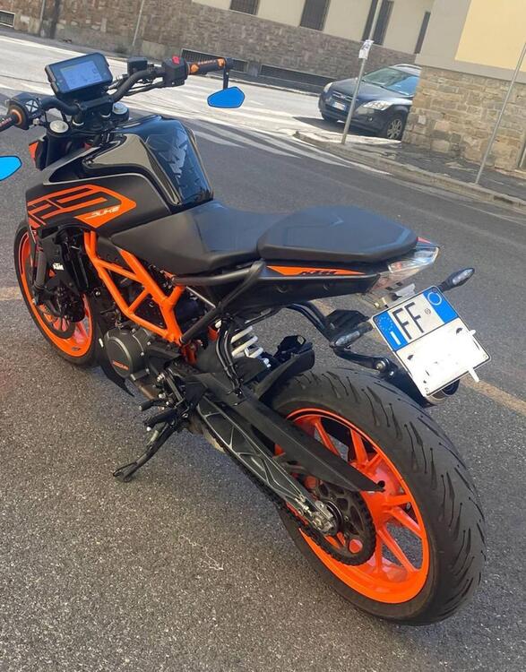KTM 125 Duke (2021 - 23) (2)