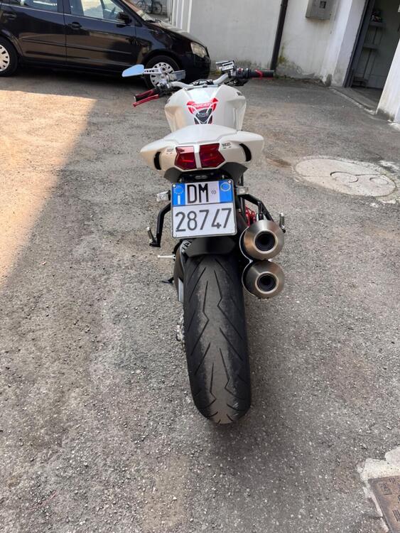 Ducati Streetfighter (2009 - 12) (4)
