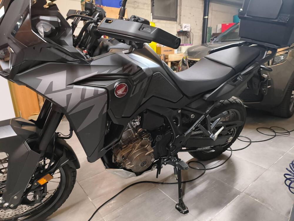 Honda Africa Twin CRF 1100L DCT (2022 - 23) (2)