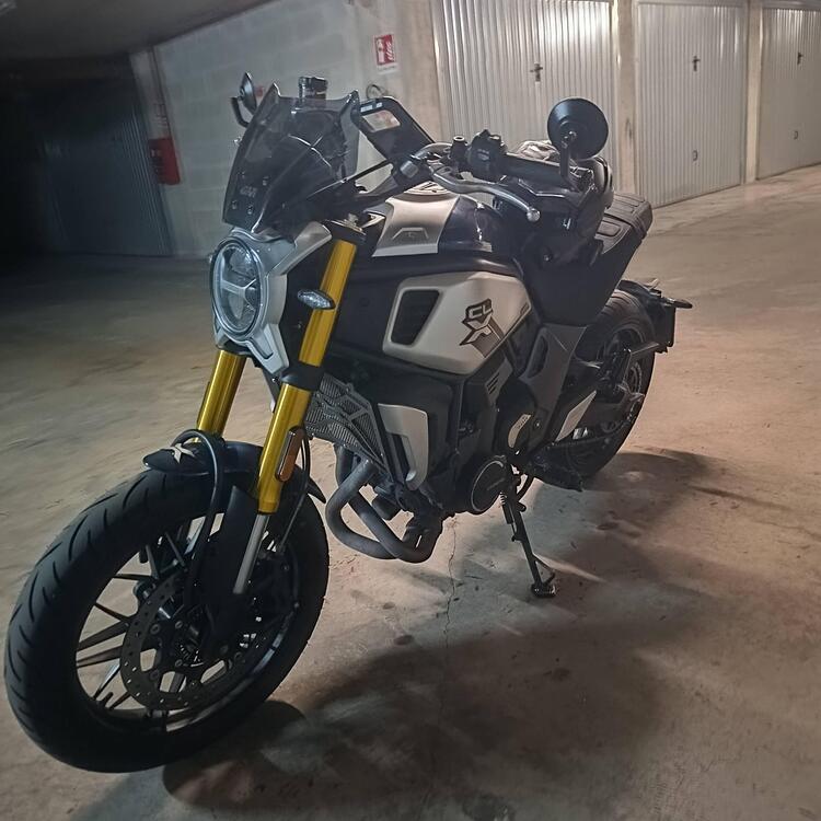 CFMOTO 700CL-X Heritage (2021 - 25) (2)