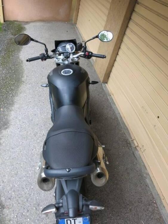Triumph Speed Triple 1050 (2005 - 11)