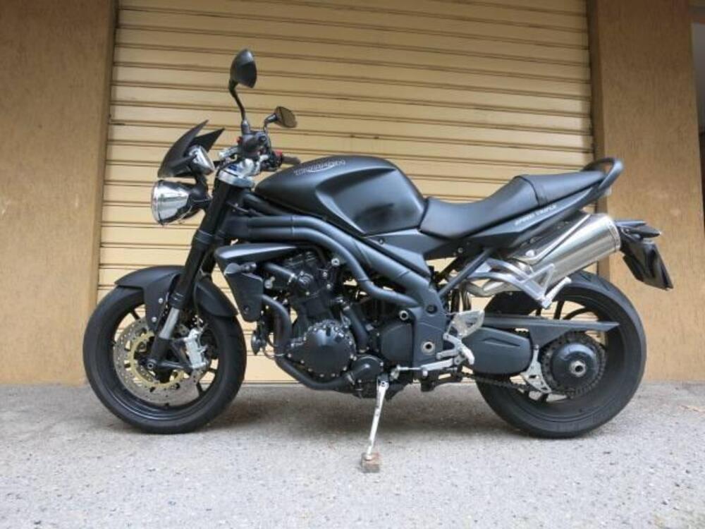 Triumph Speed Triple 1050 (2005 - 11) (3)