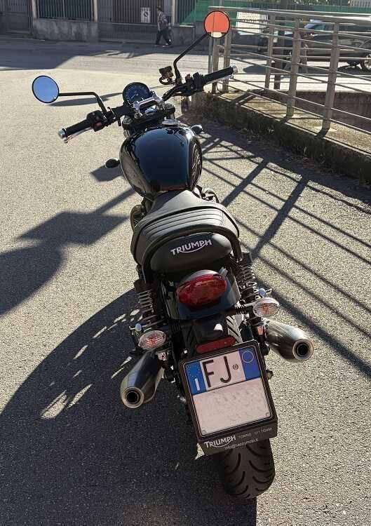 Triumph Speed Twin 900 (2023 - 24) (4)