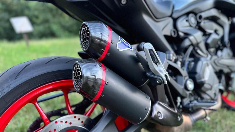 Ducati Monster 937 + (2021 - 25) (3)