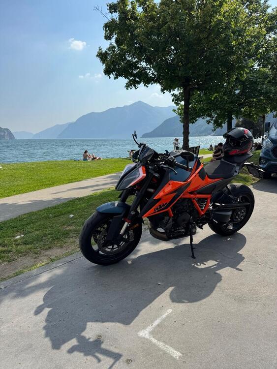 KTM 1290 Super Duke R (2021) (3)