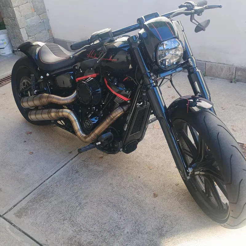 Harley-Davidson Breakout (2021 - 22) (5)