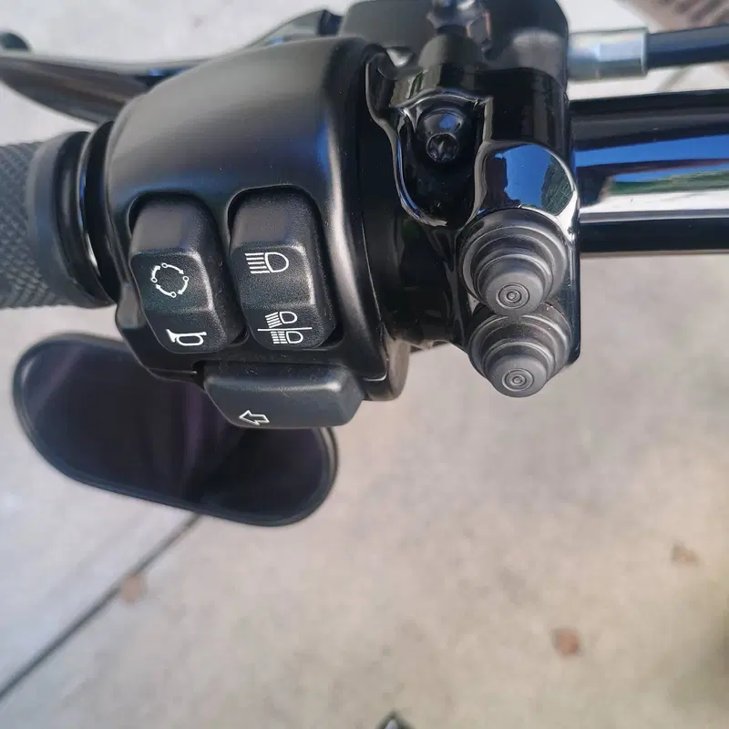 Harley-Davidson Breakout (2021 - 22) (15)