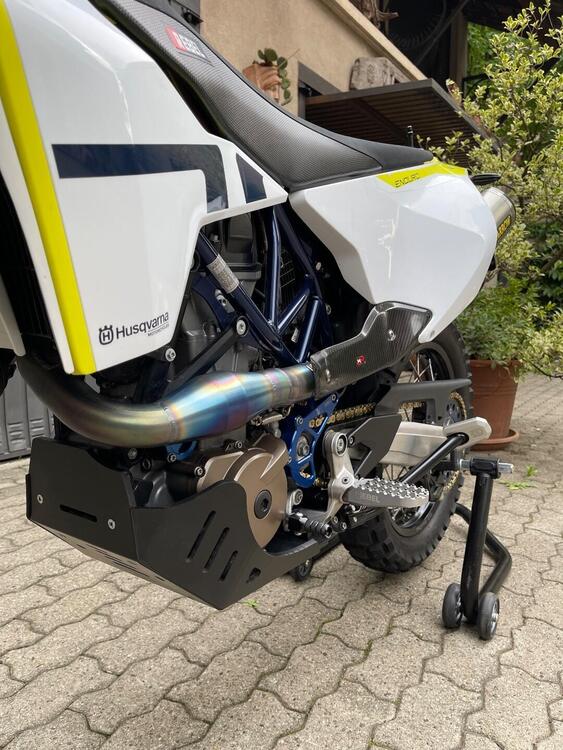Husqvarna 701 Enduro (2023 - 25) (4)