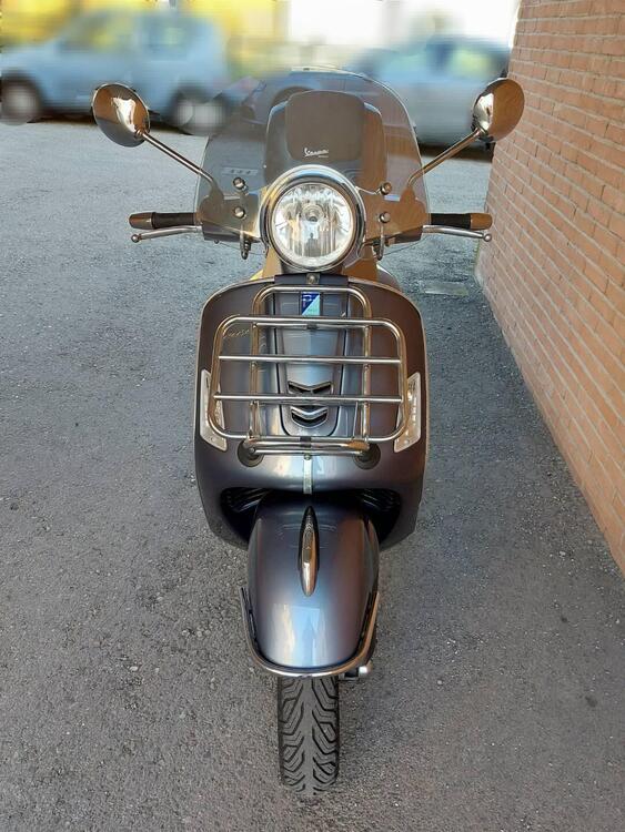 Vespa GTS 300 (2017 - 18) (4)