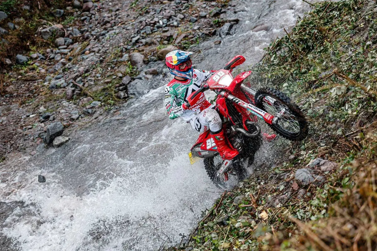 EnduroGP25 #6 Italia D2. Verona non-negoziabile, Garcia Campione del Mondo E1 [VIDEO] (4)