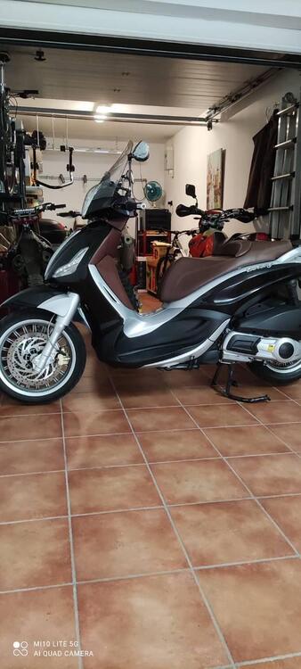 Piaggio Beverly 300 i.e. (2010 - 16) (2)