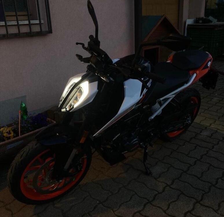 KTM 125 Duke (2021 - 23) (3)