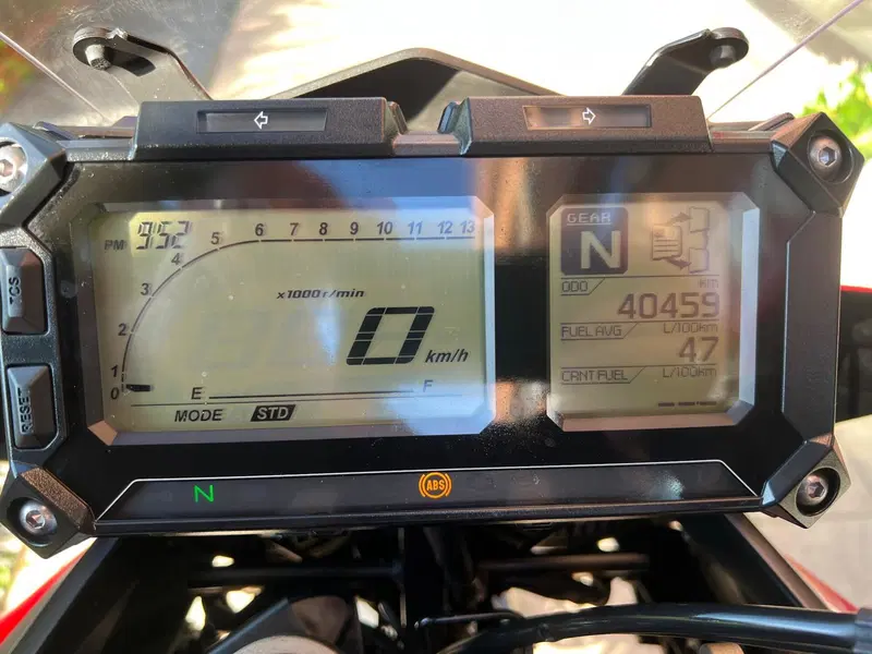 Yamaha MT-09 (2013 - 15) (4)