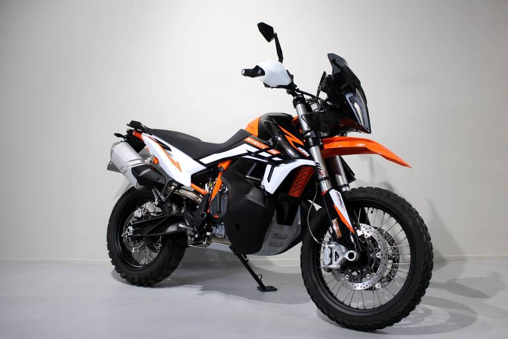 KTM 890 Adventure R (2022) (2)