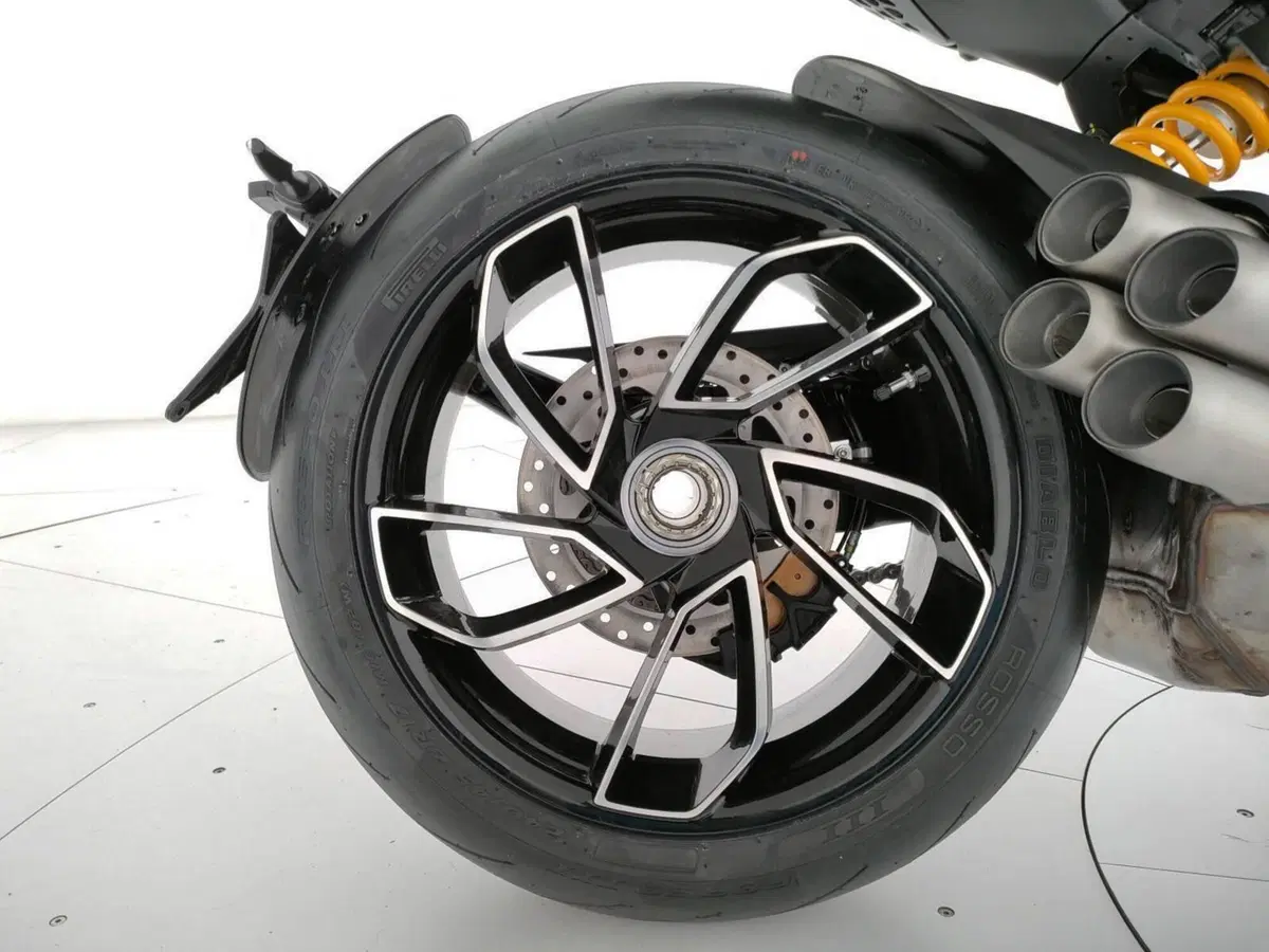 Ducati Diavel V4 (2023 - 26) (5)