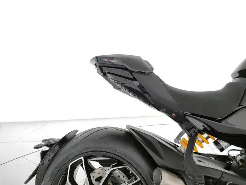 Ducati Diavel V4 (2023 - 26) (6)