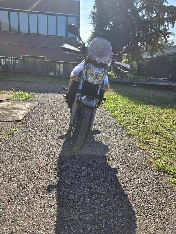 Suzuki GSR 600 (2006 - 11) (5)