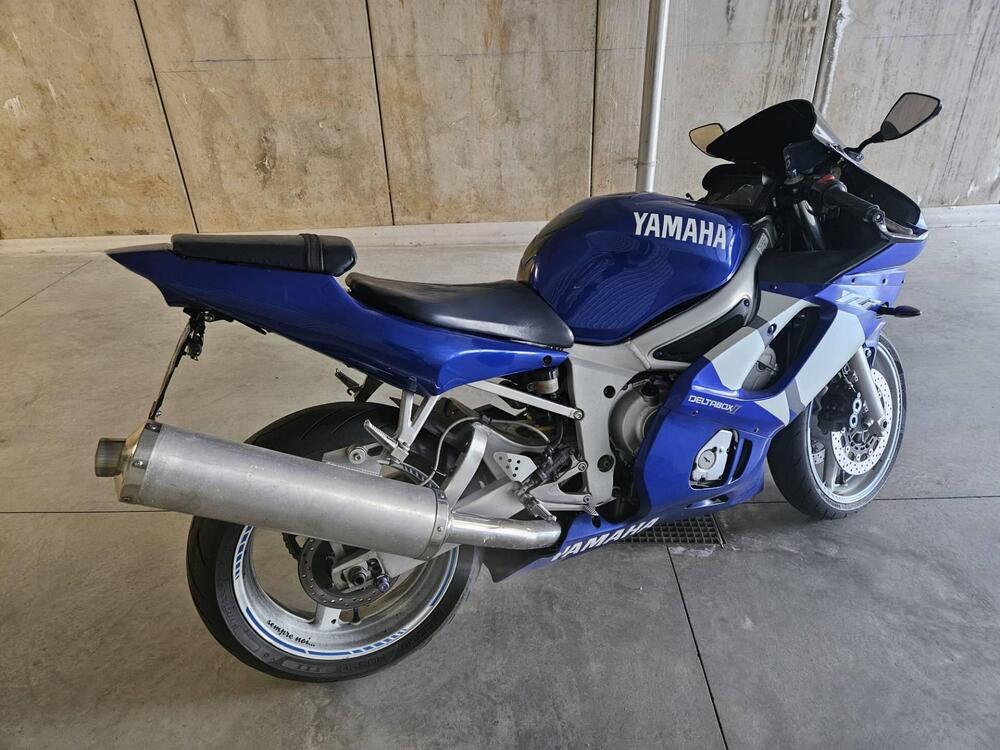 Yamaha YZF R6 (1999 - 00) (3)