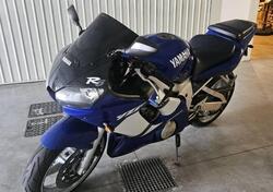 Yamaha YZF R6 (1999 - 00) usata