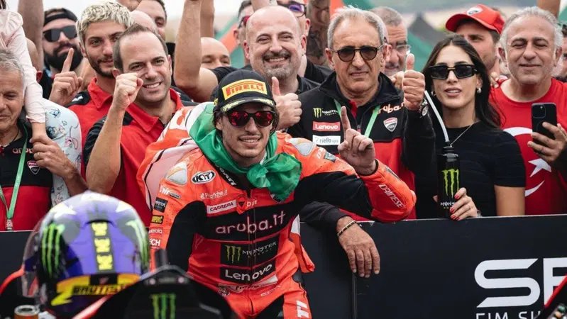 SBK 2025. Le pagelle del GP d'Aragona: un Bulega da 10  [GALLERY]
