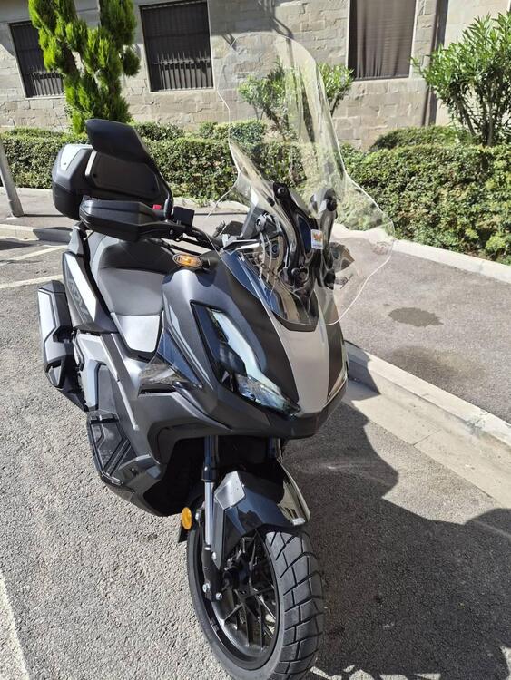 Honda ADV 350 Special Edition (2025) (3)