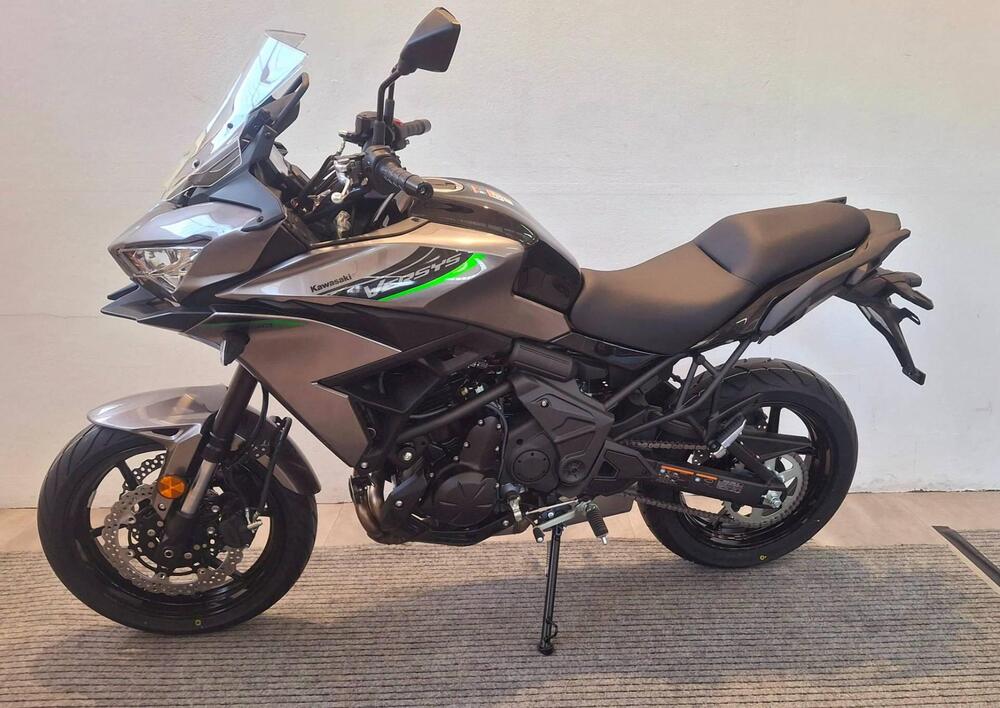 Kawasaki Versys 650 (2025 - 26) (2)