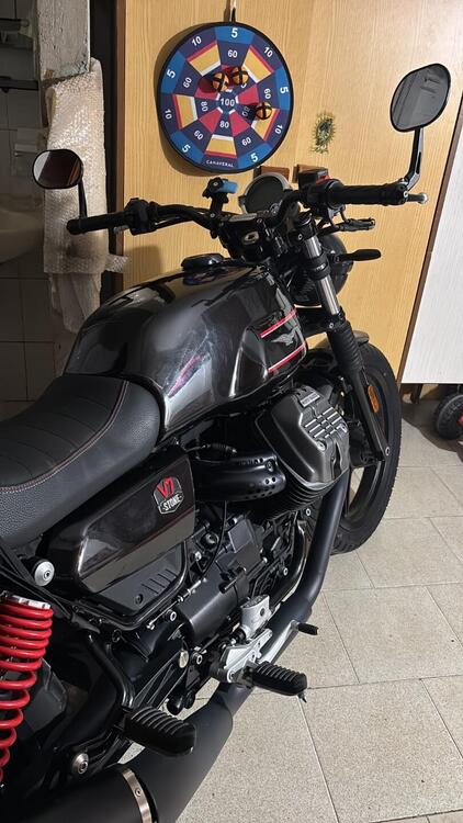 Moto Guzzi V7 Special (2021 - 24) (5)
