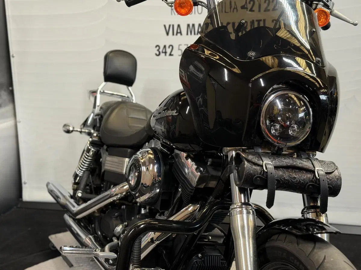 Harley-Davidson 1584 Street Bob (2008 - 15) - FXDB (6)