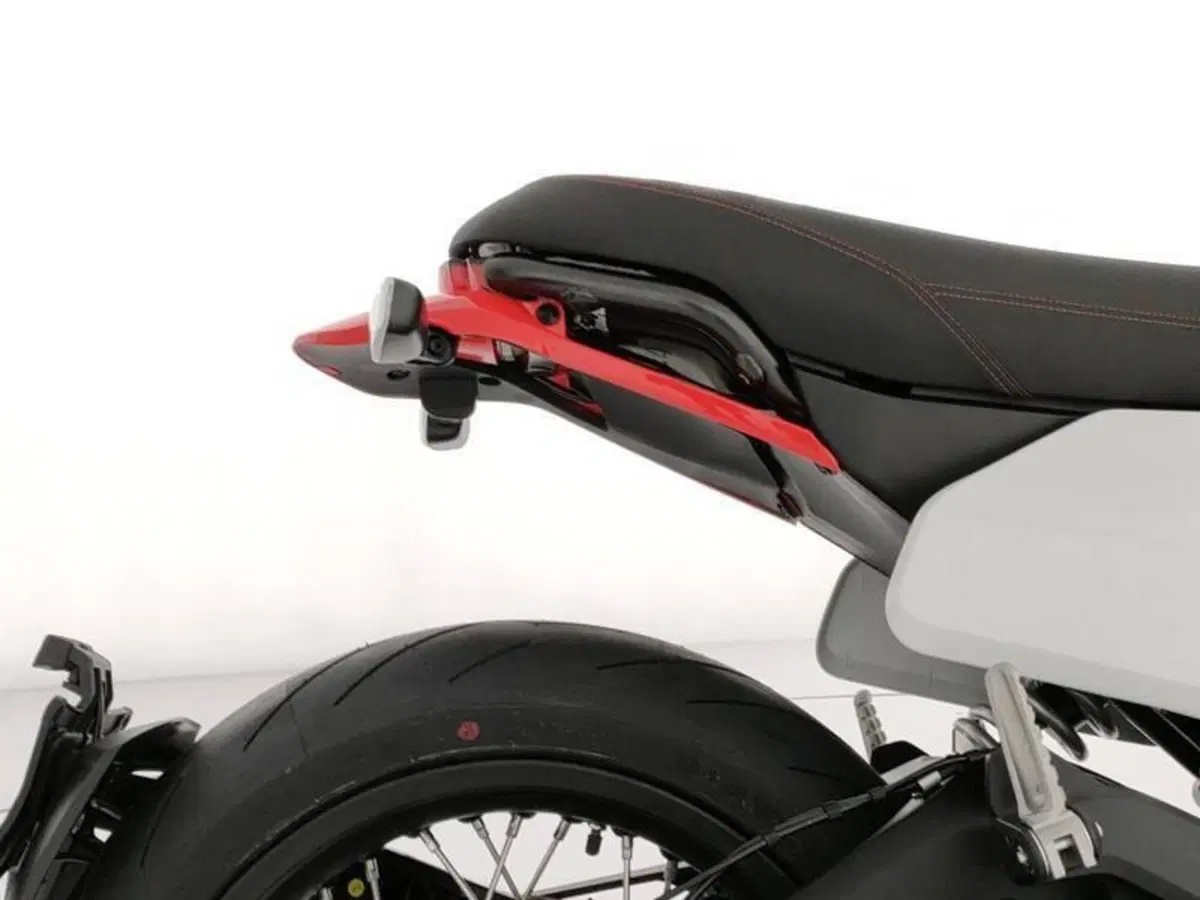 Ducati Scrambler 800 Urban Motard (2022) (5)