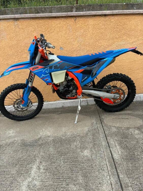 KTM 250 EXC-F Six Days (2024) (4)