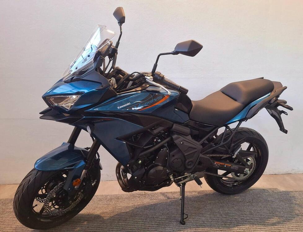 Kawasaki Versys 650 (2025 - 26) (2)