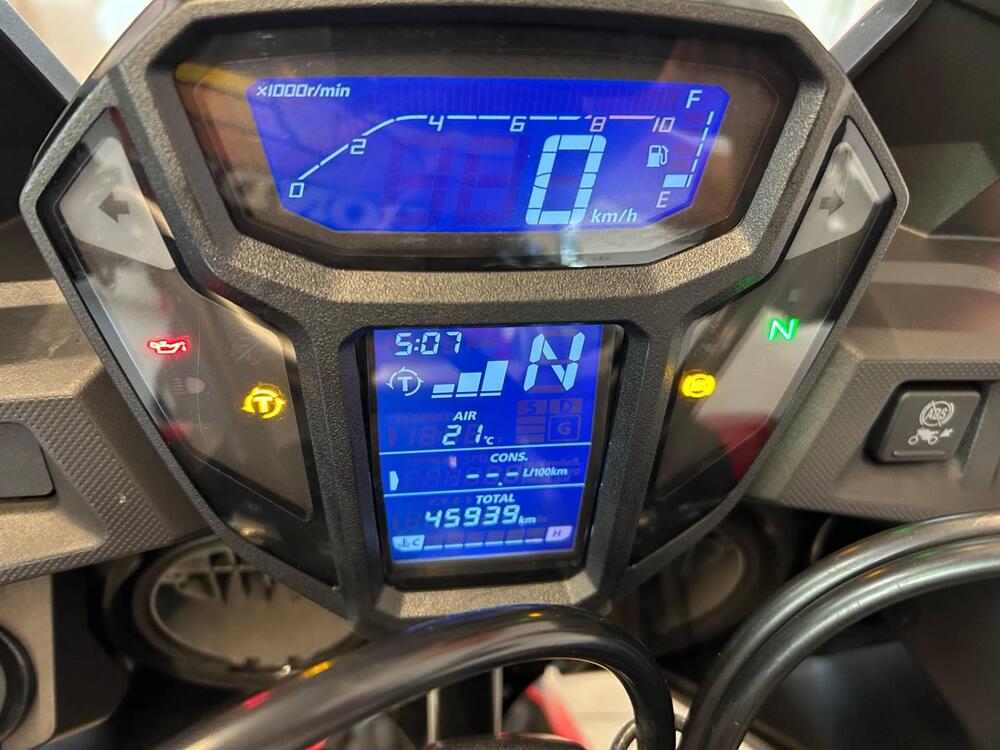 Honda Africa Twin CRF 1000L (2016 - 17) (4)