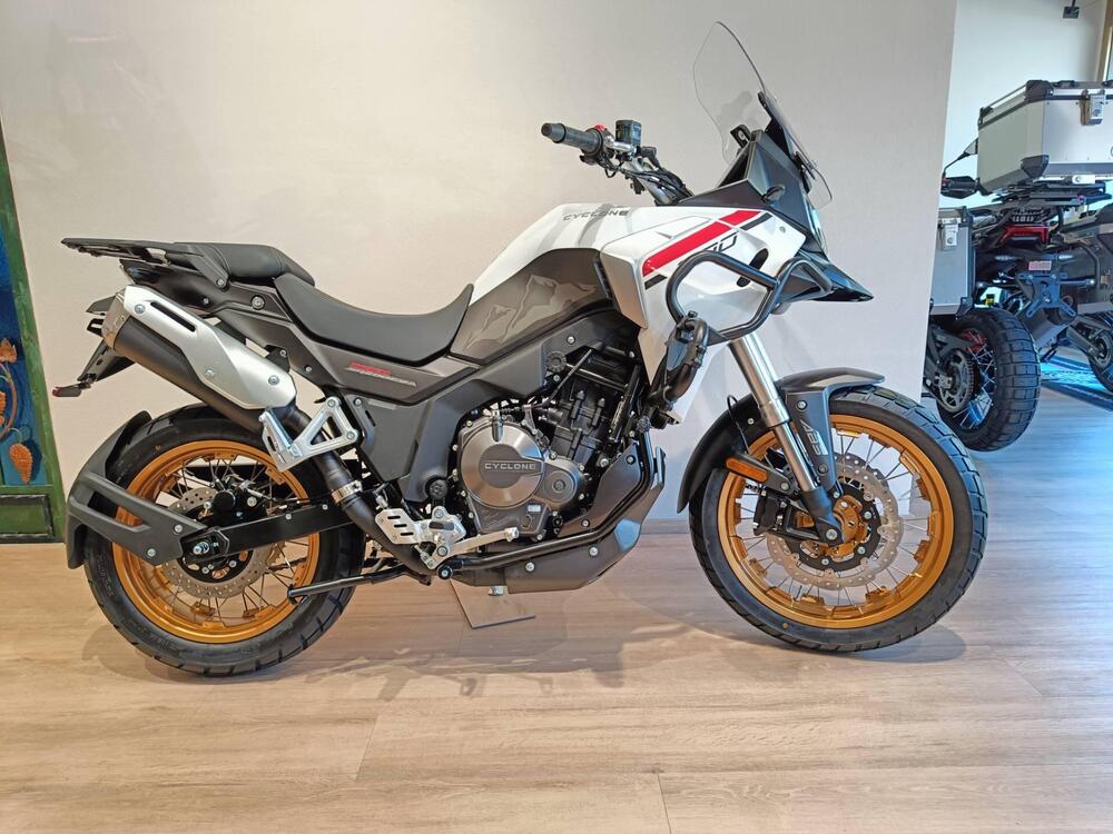 Cyclone RX600 (2025)