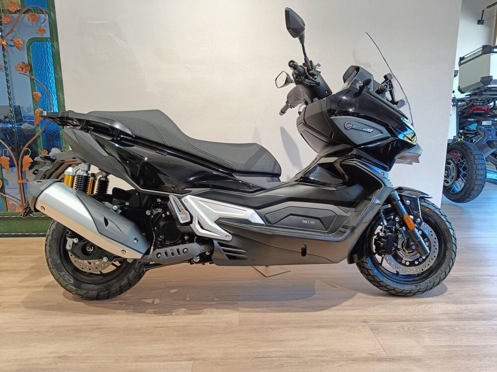 Keeway Motor Terrafina 350i (2025)