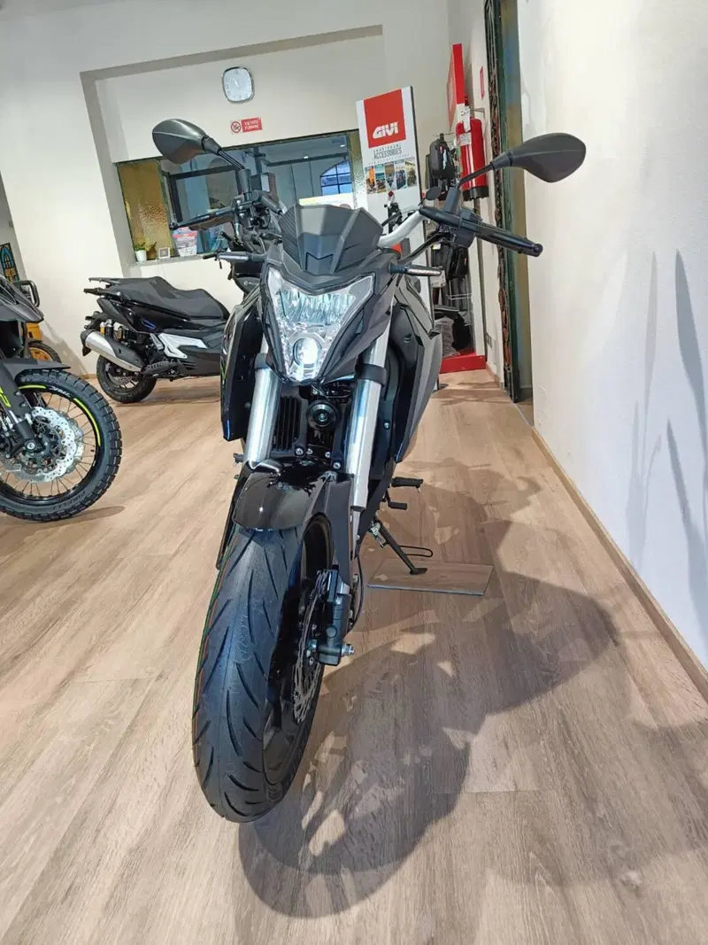 Cyclone Battlo 5S (2025 - 26) (2)