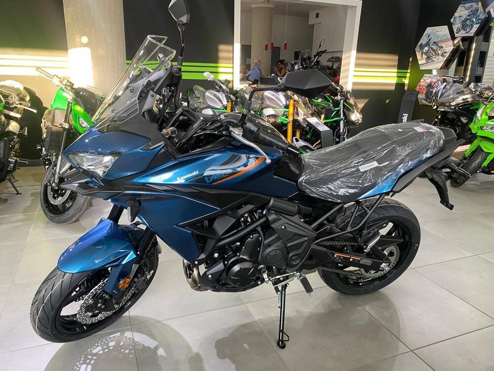 Kawasaki Versys 650 (2025 - 26) (2)