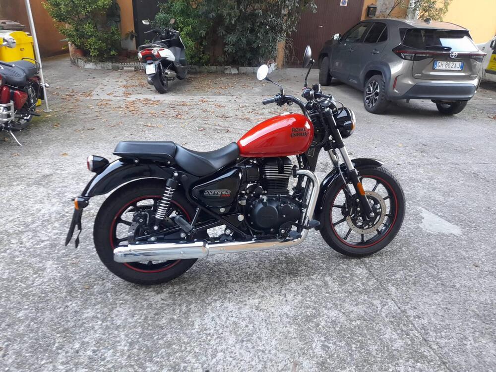 Royal Enfield Meteor 350 Fireball (2021 - 25)